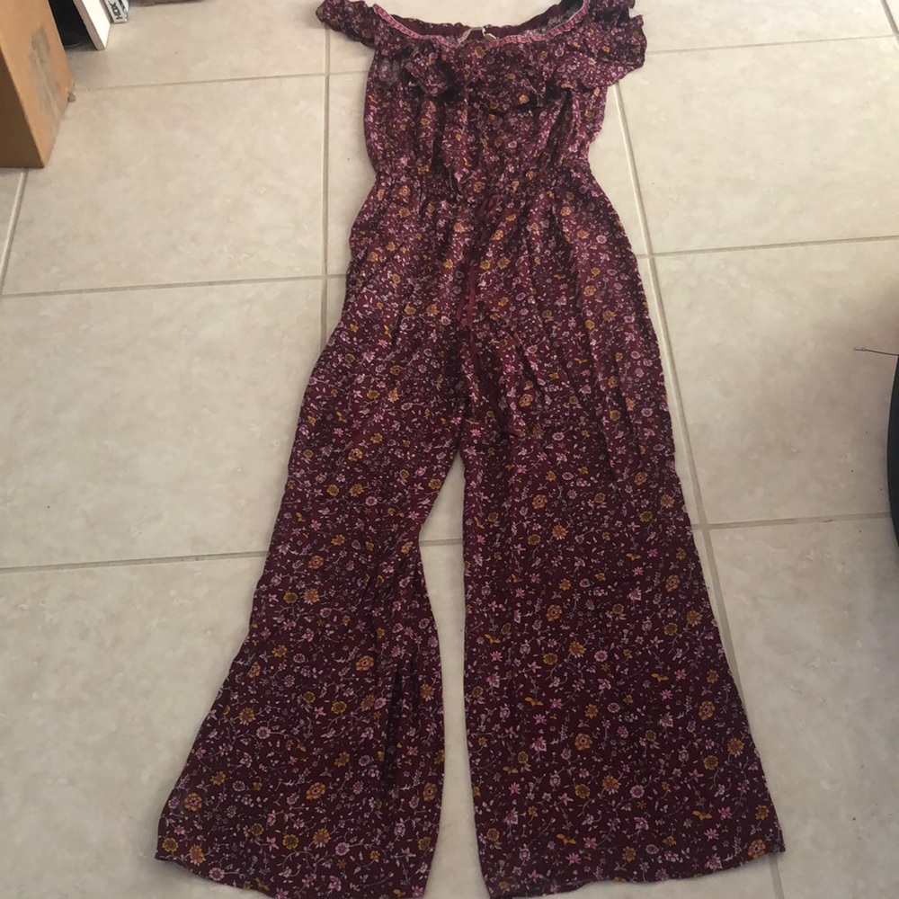 Chelsea & Violet Women’s Maroon Floral Jumpsuit